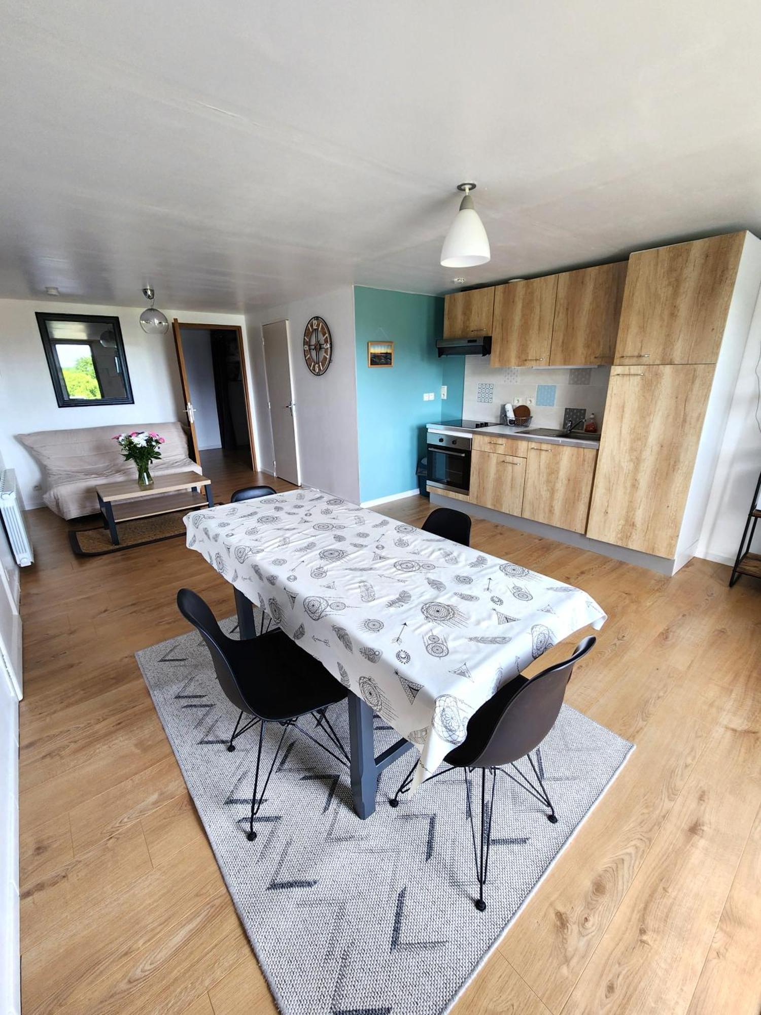 Appartement Independant Dans Maison Au Calme Pugny-Chatenod Dış mekan fotoğraf